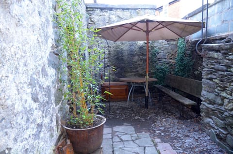 Patio, BBQ facilities, Garden, Balcony/Terrace