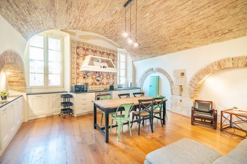 Archi di Castello, Storia e Design 3Br-WiFi-AC Apartment in Cagliari