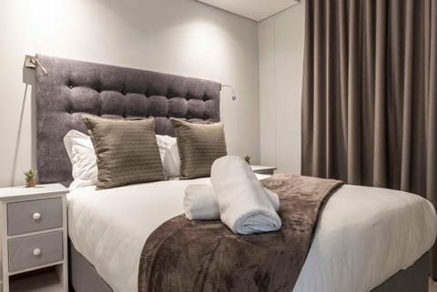 C503 Woodstock Quarter Apartment in Cape Town