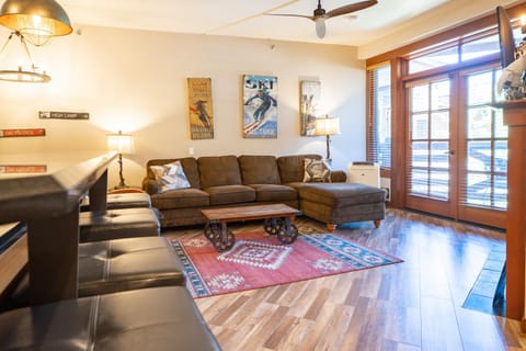 The Village at Palisades Tahoe Hotel in Palisades Tahoe (Olympic Valley)