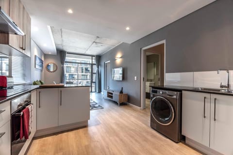 C504 Woodstock Quarter Apartment in Cape Town