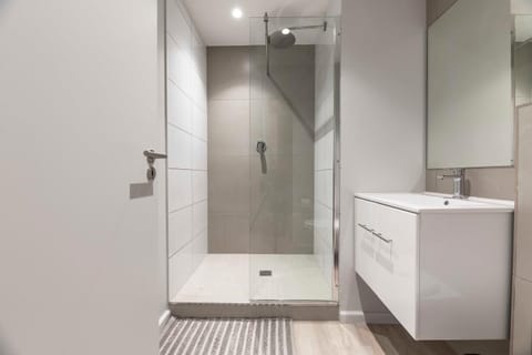 C504 Woodstock Quarter Apartment in Cape Town