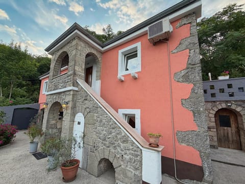 Property building, Day