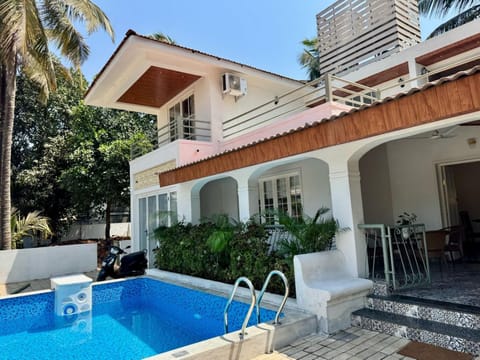 Property building, Patio, View (from property/room), Balcony/Terrace, Pool view, Swimming pool
