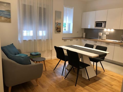 Kitchen or kitchenette, Living room, Dining area