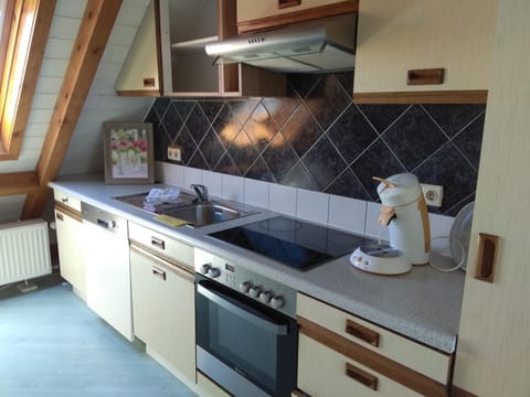 Coffee/tea facilities, Kitchen or kitchenette