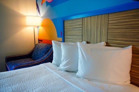 Castaway Bay by Cedar Point Resorts Hotel in Sandusky