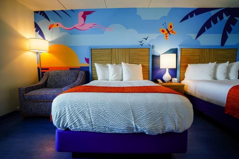 Castaway Bay by Cedar Point Resorts Hotel in Sandusky