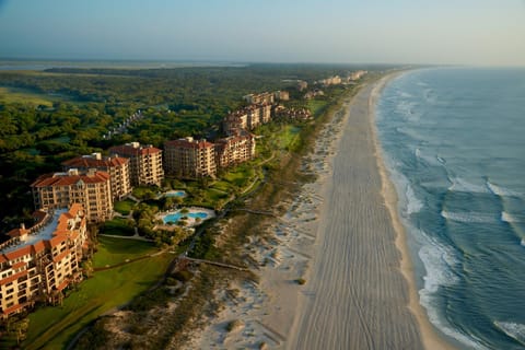 Property building, Bird's eye view, Beach