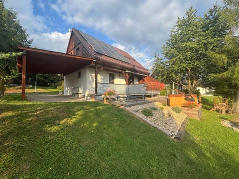 Property building, Garden, Garden view