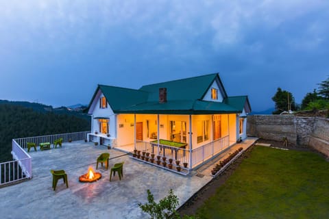 Property building, Day