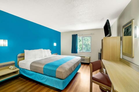 Photo of the whole room, Bedroom, On site