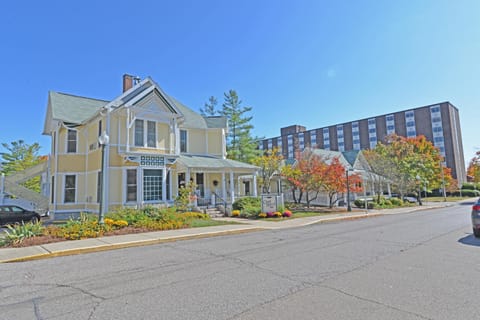 Property building, Autumn
