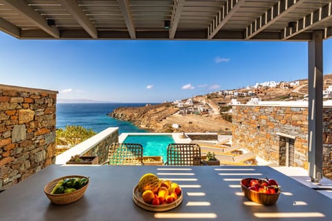 Balcony/Terrace, Pool view, Sea view, Swimming pool
