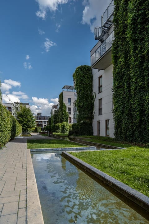 Property building, Area and facilities