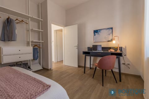 People, Other, Bedroom, Area and facilities, young children, locker, locker, wardrobe, wedding, air conditioner