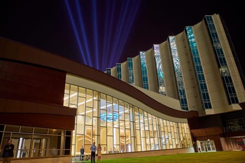 Facade/entrance, Night