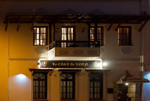 Property building, Facade/entrance, Property logo or sign