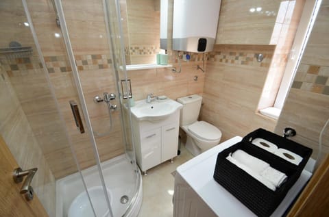 Shower, Toilet, Bathroom