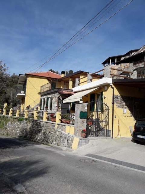 A Cà; Gialla Apartment in Liguria