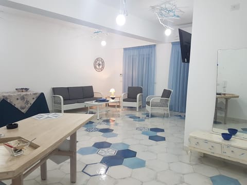 Living room, Lobby or reception