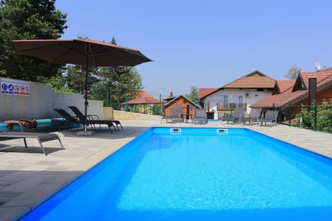 Location, children, Family