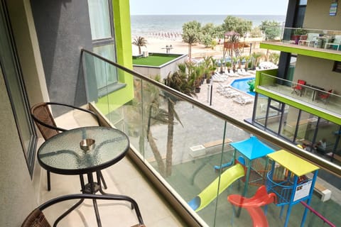 View (from property/room), Balcony/Terrace, Beach, Pool view