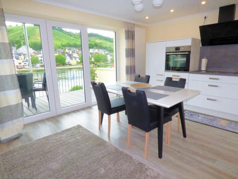 Balcony/Terrace, Kitchen or kitchenette, Dining area