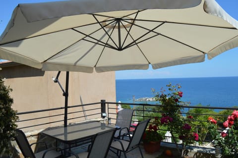 Patio, Sea view