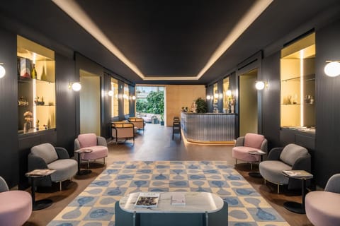 Lounge or bar, Seating area