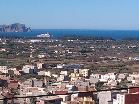 City view, Sea view