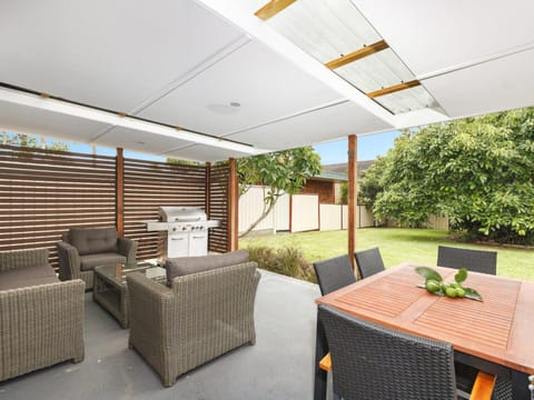 Patio, Garden, Seating area