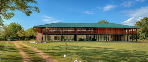 Property building, Day, Natural landscape, Garden, Garden view