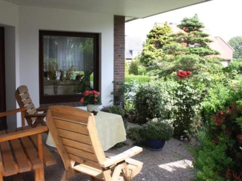 Garden, Balcony/Terrace