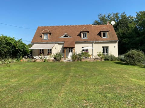 Property building, Garden view