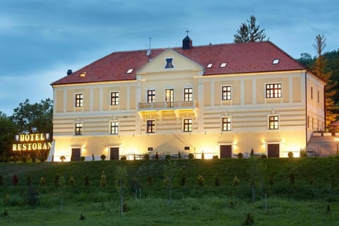 Property building, Spring, Day, Natural landscape