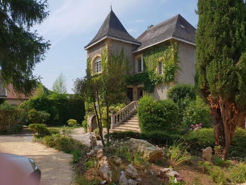 Property building, Garden