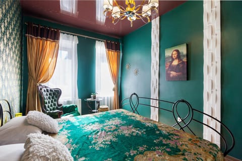 Bed, Living room, Photo of the whole room, Bedroom