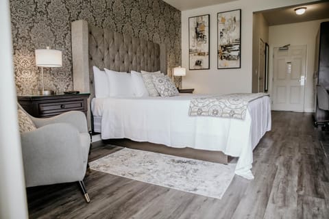 Bed, Photo of the whole room