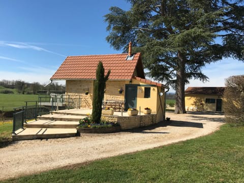 Facade/entrance, Garden