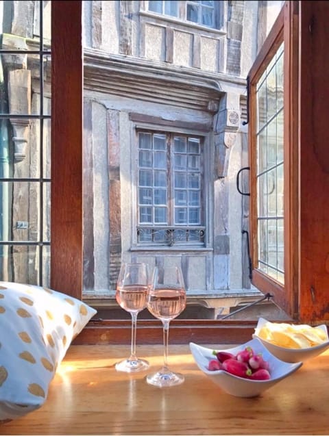 Magnifique appartement de charme au coeur historique de Dinan Apartment in Brittany