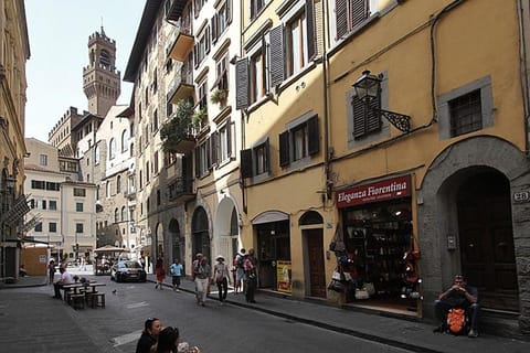 Day, Neighbourhood, City view, Street view