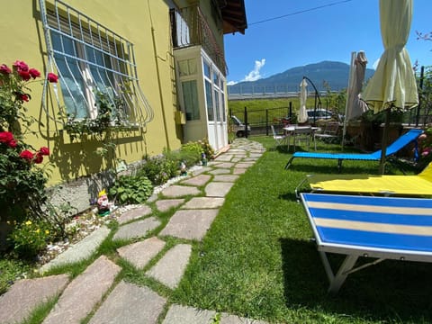 Facade/entrance, Bird's eye view, Garden, Garden