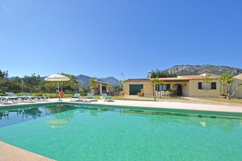 Property building, Garden, Balcony/Terrace, Mountain view, Pool view, Swimming pool