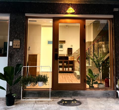 Facade/entrance