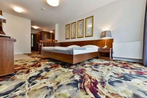 Bed, Photo of the whole room