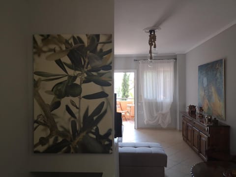 Decorative detail, Seating area