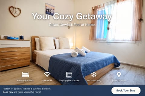 Bed, Photo of the whole room, Bedroom, Text overlay