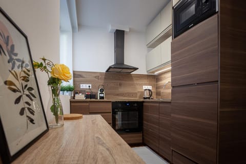 Kitchen or kitchenette, kitchen