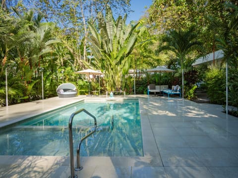 Garden, Swimming pool